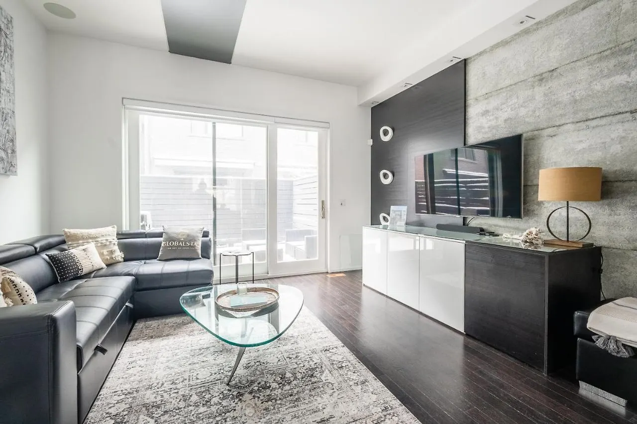 Globalstay Exclusive 4 Bedroom Townhouse In Downtown Toronto With Parking